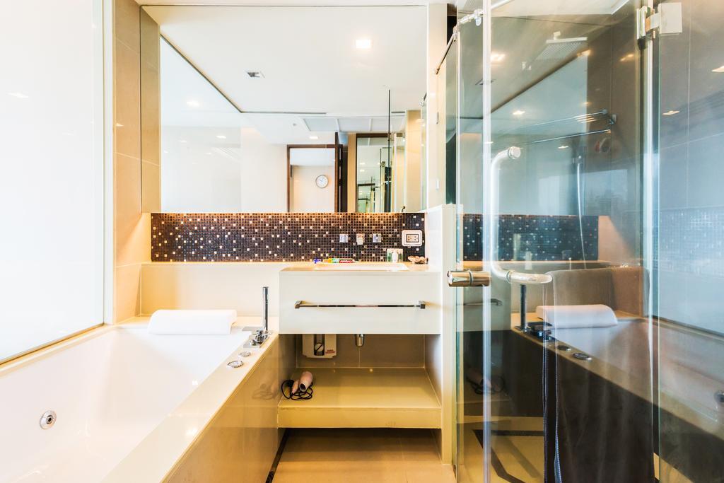 The Address Sathorn By Favstay Бангкок Номер фото
