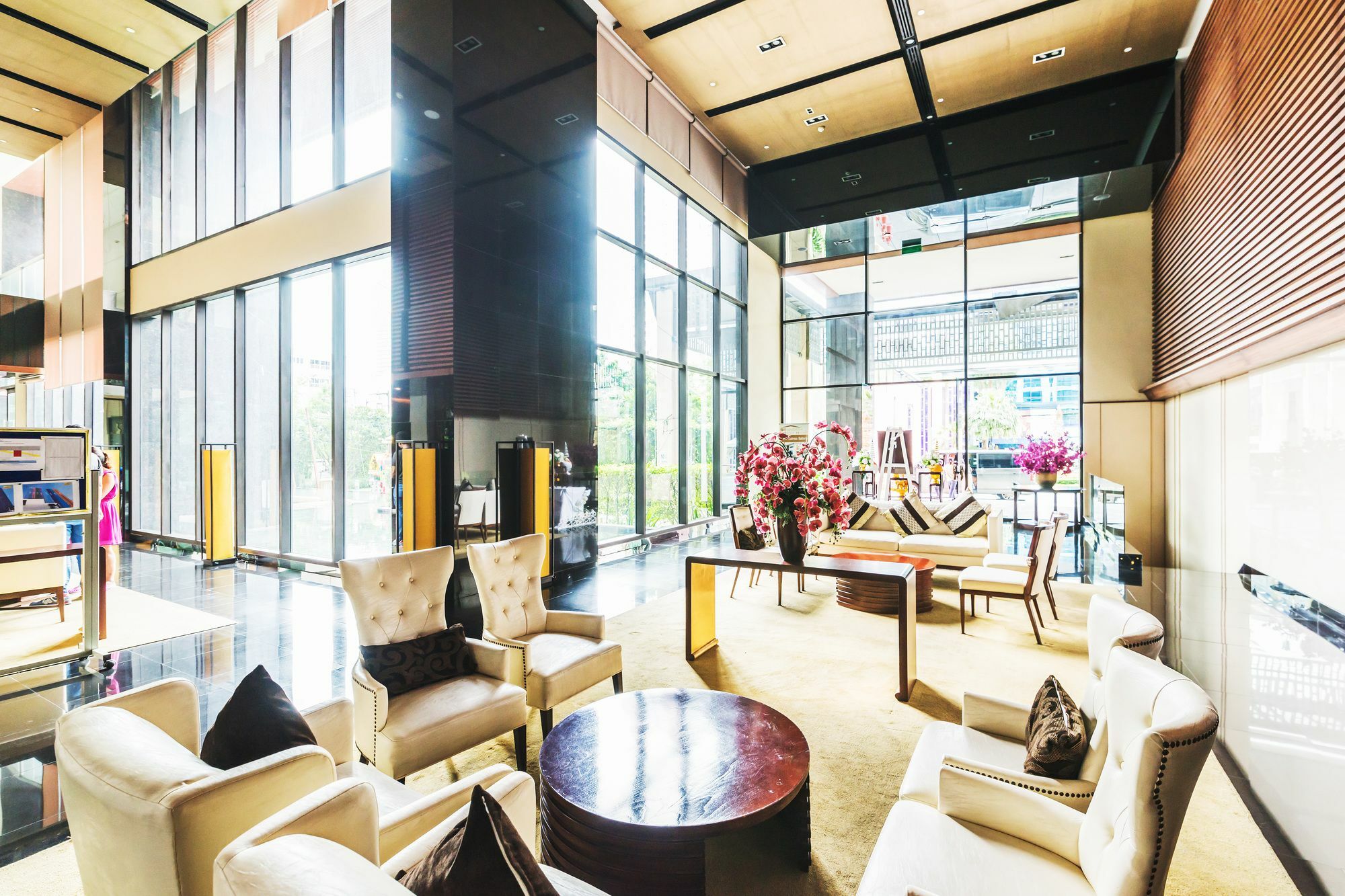 The Address Sathorn By Favstay Бангкок Екстер'єр фото
