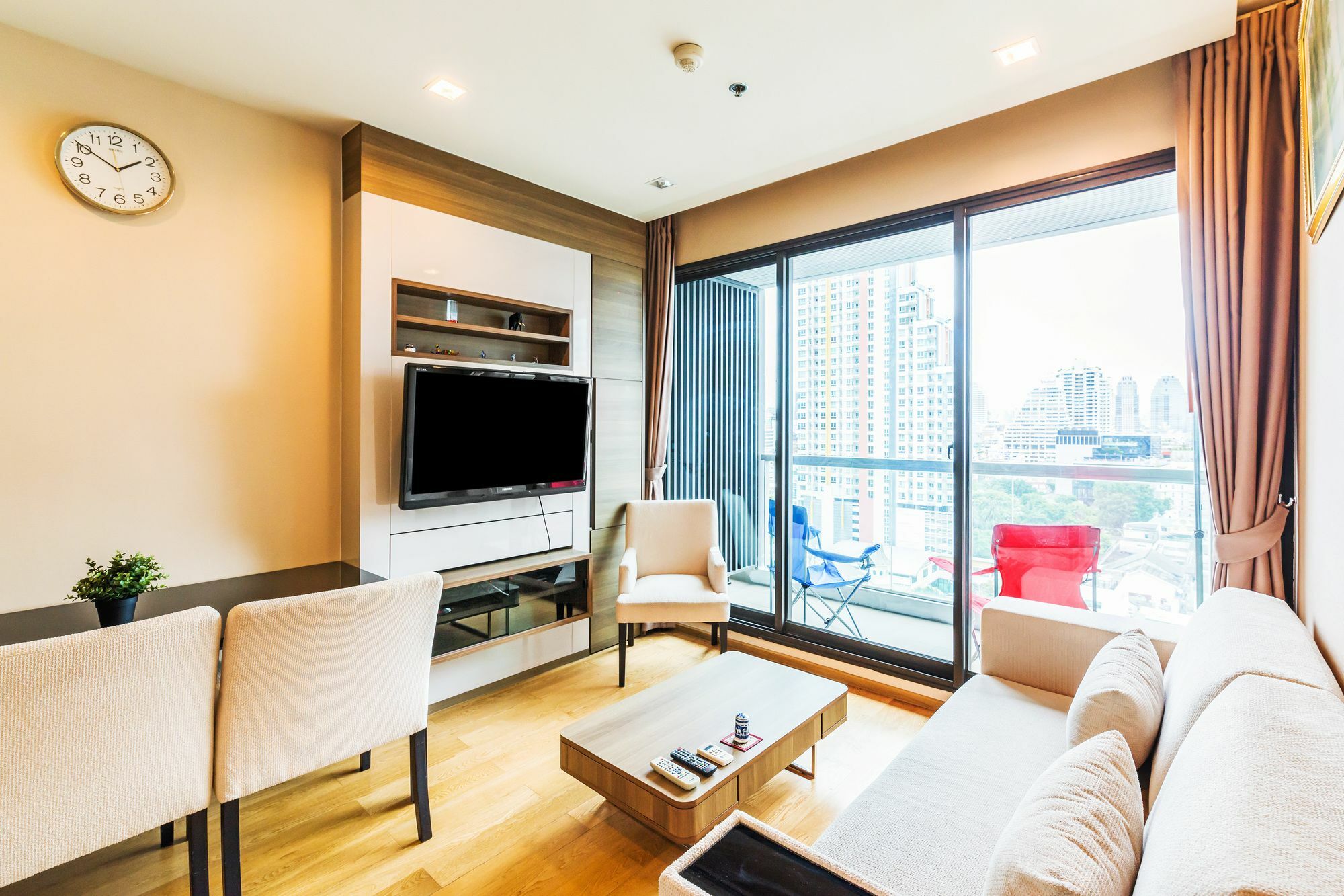 The Address Sathorn By Favstay Бангкок Екстер'єр фото